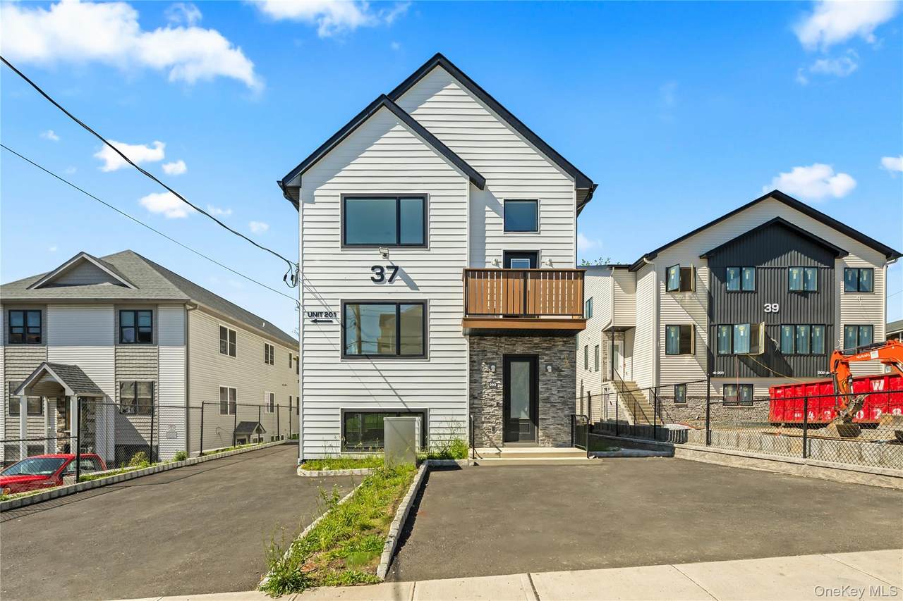 37 Ewing Avenue - Photo 1