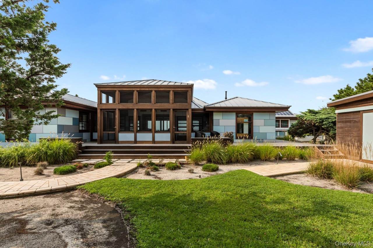 19 Bayview Walk - Photo 1