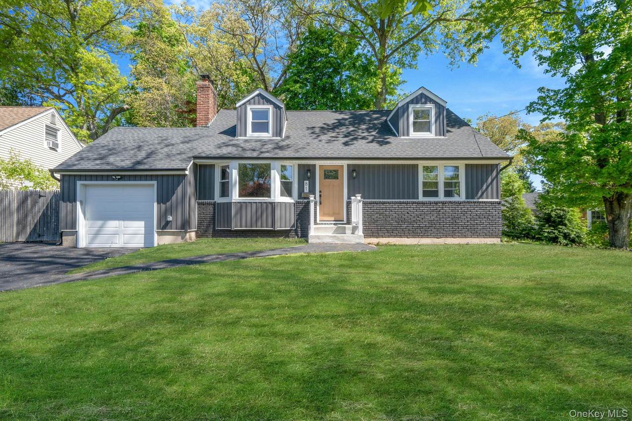 81 24th Street - Photo 1