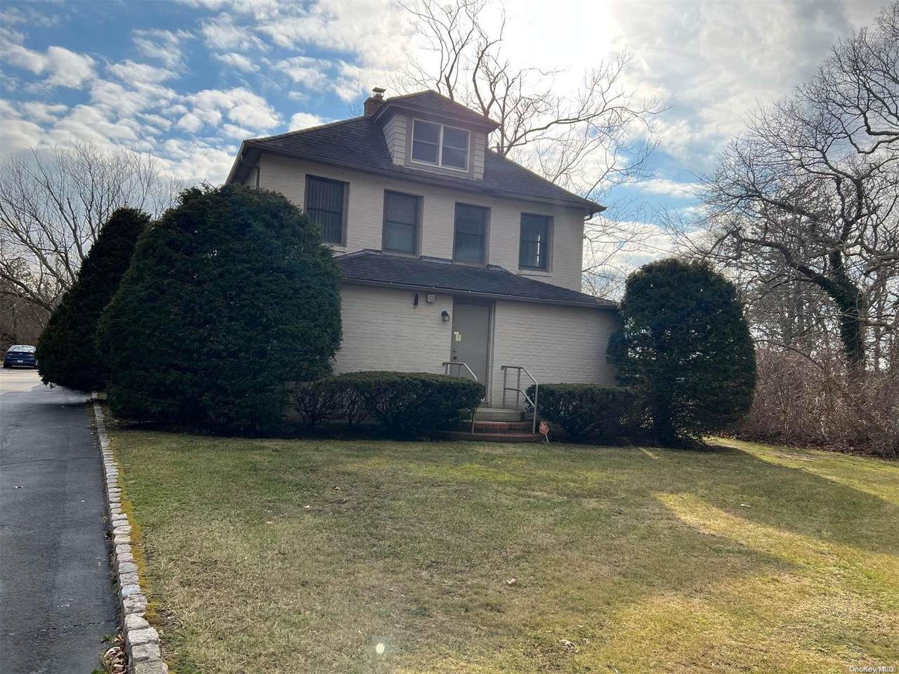 286 Patchogue Yaphan Road - Photo 1