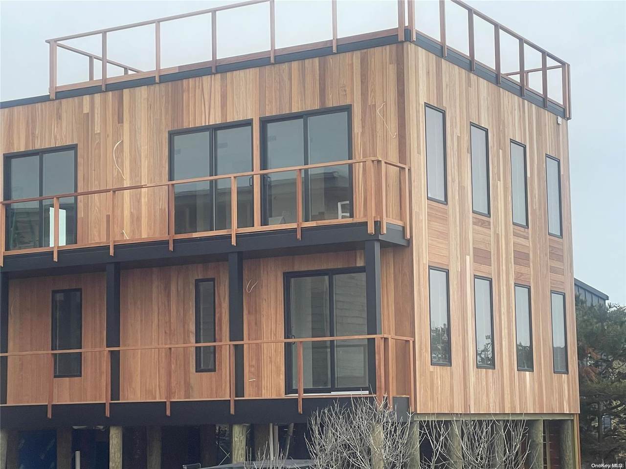 35 Huron Street - Photo 1