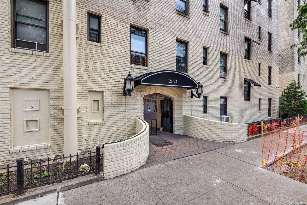 21-27 33rd Street - Photo 1
