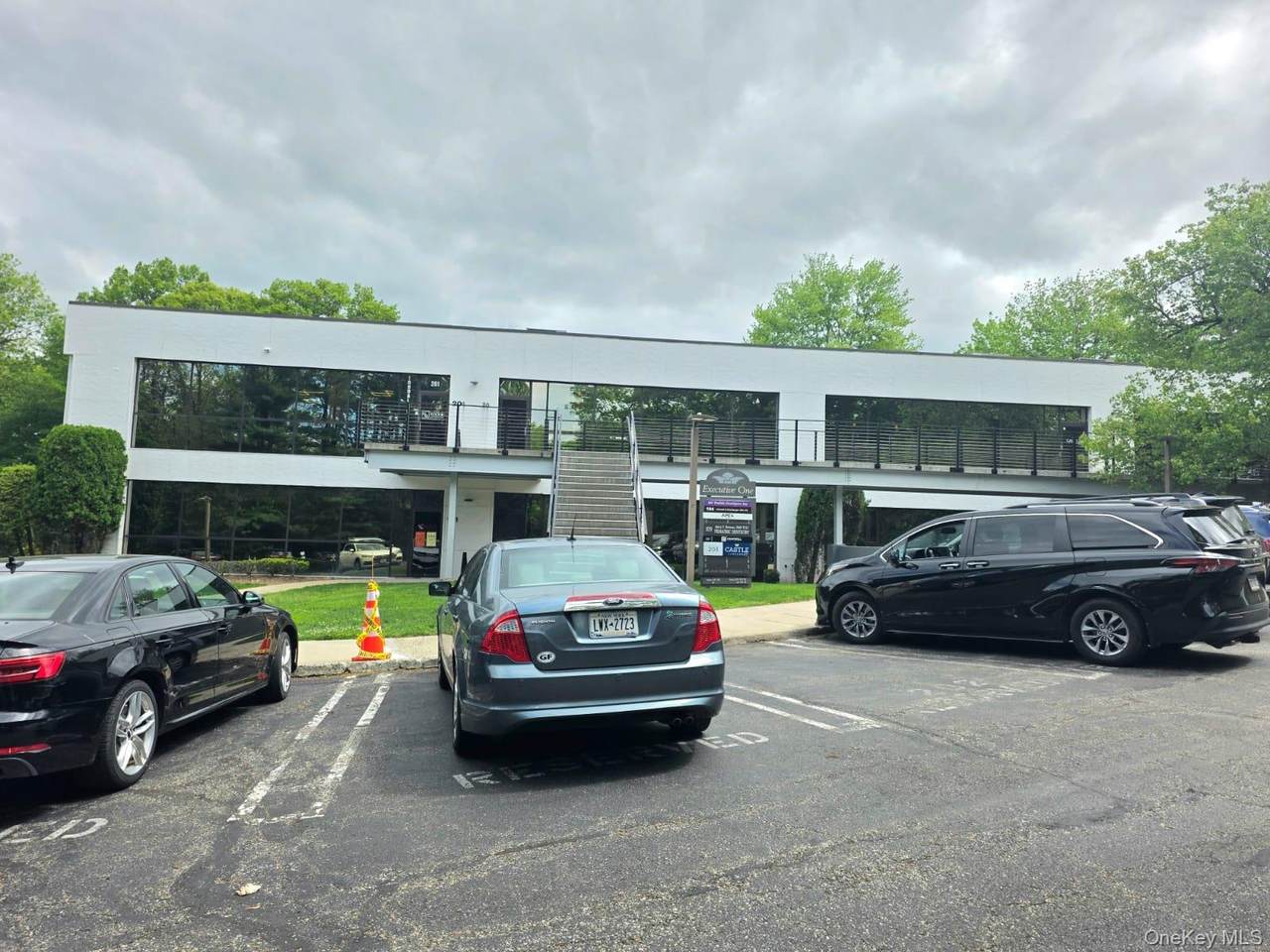 1 Executive Boulevard - Photo 1