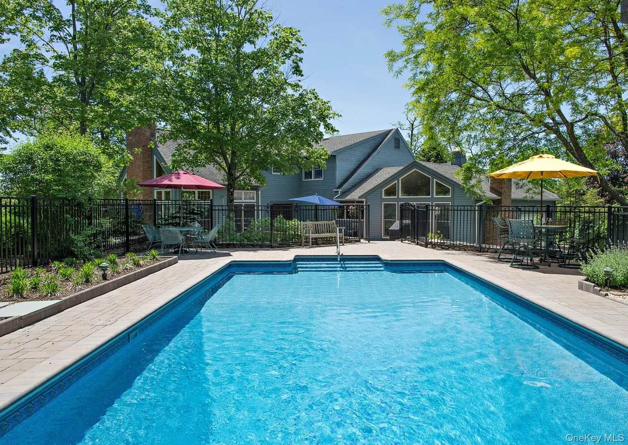 136 Rombout Road - Photo 1