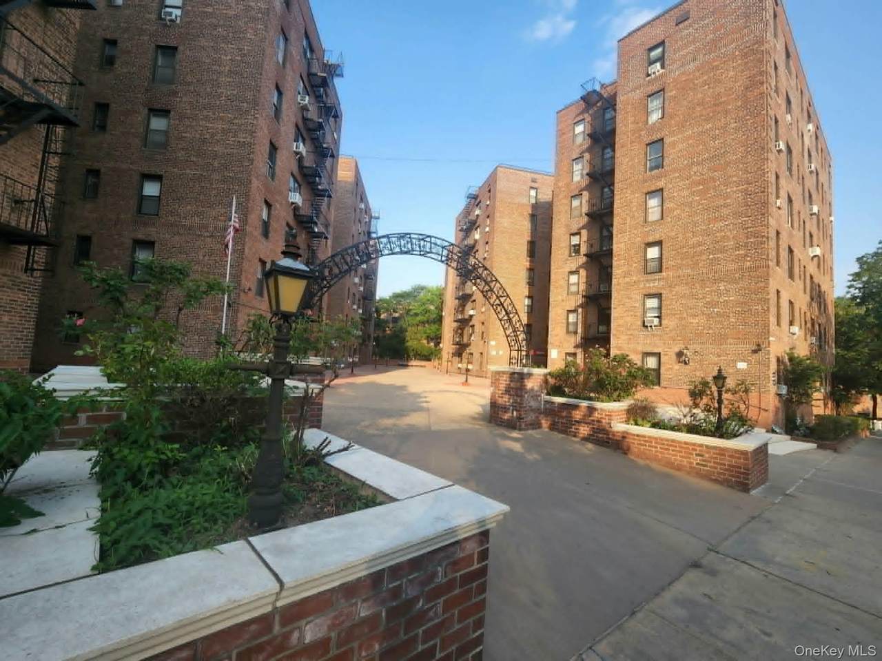 83-75 Woodhaven Boulevard - Photo 1