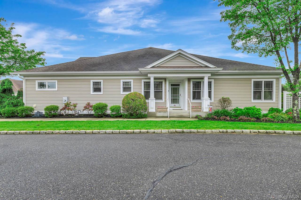 45 Oak Run - Photo 1