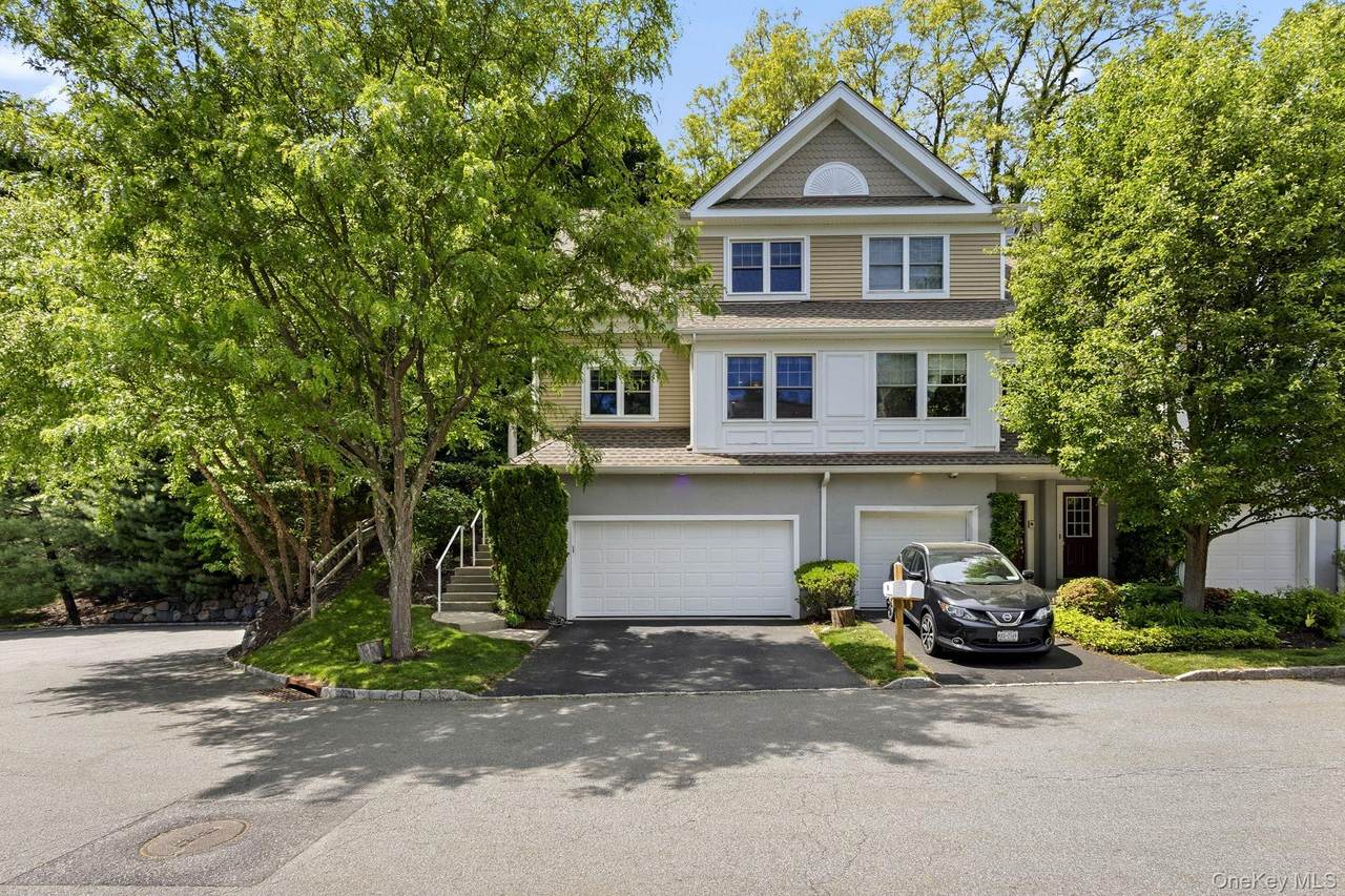 94 Hillcrest Lane - Photo 1