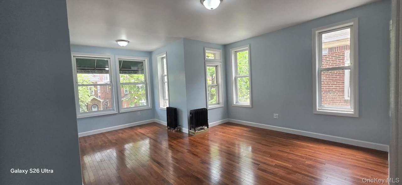 33-30 89th Street - Photo 1