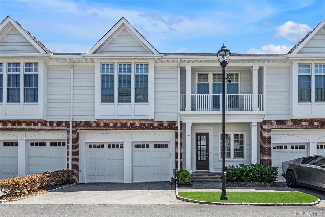 402 Grist Mill Circle - Photo 1