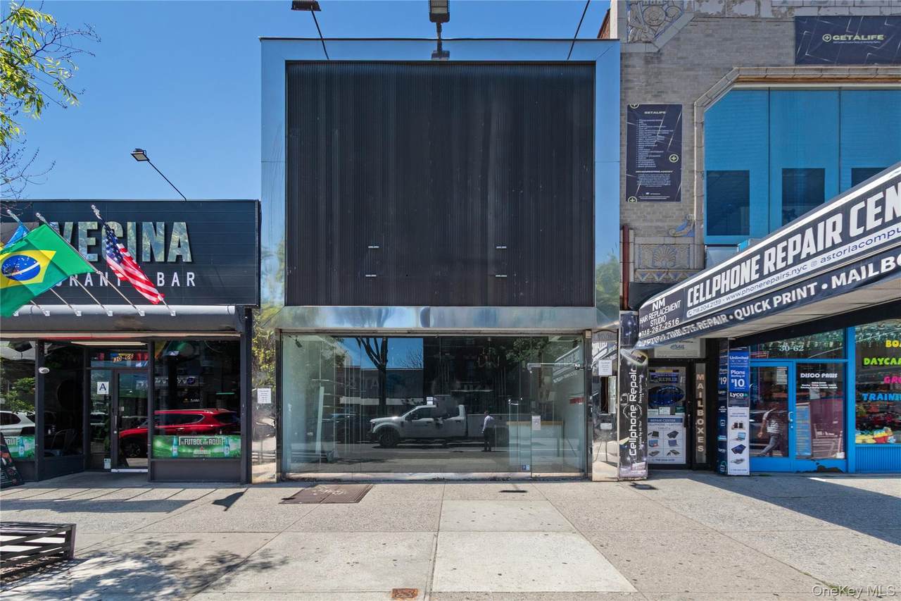 3064 Steinway Street - Photo 1
