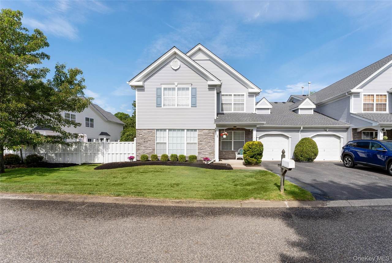 5 Robert Lane - Photo 1