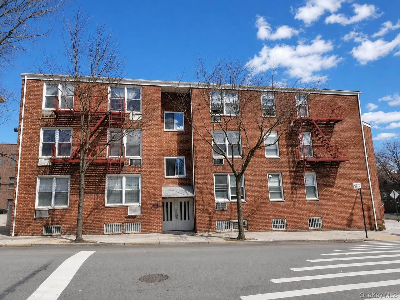 13405 Dahlia Avenue - Photo 1