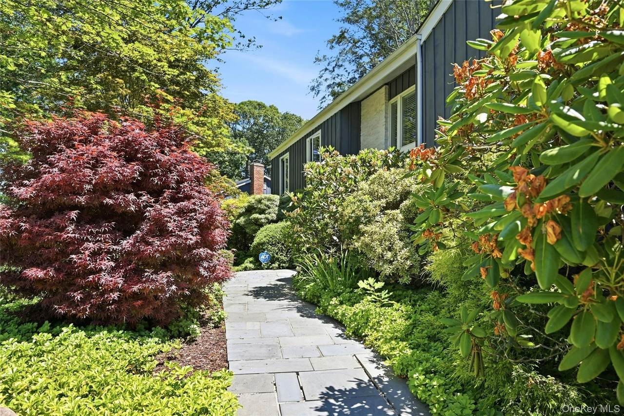 95 Linda Lane - Photo 1