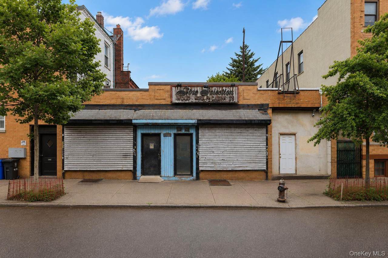 65-19 Myrtle Avenue - Photo 1