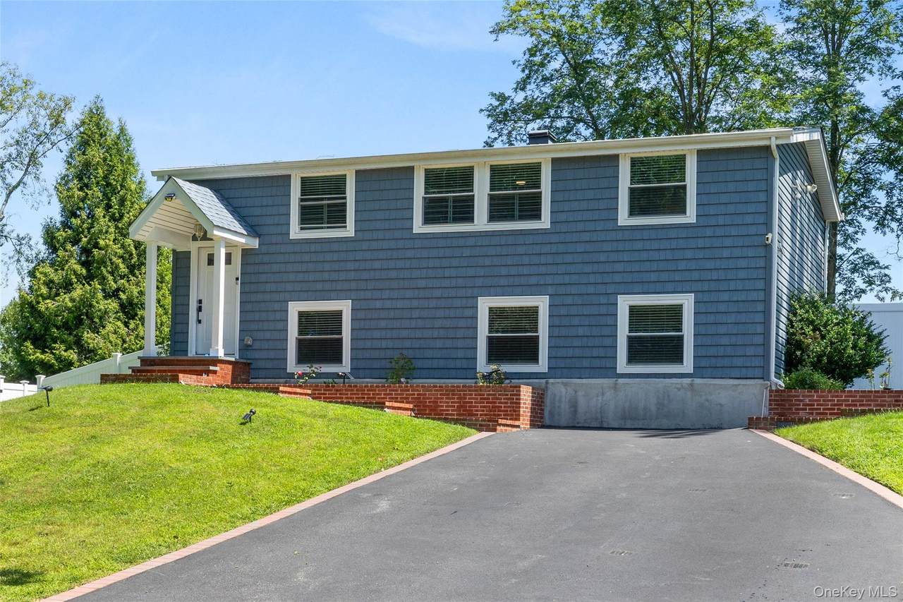 4 Bunny Lane - Photo 1
