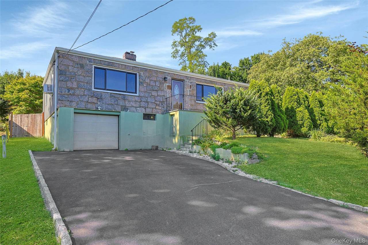 141 Curtis Lane - Photo 1