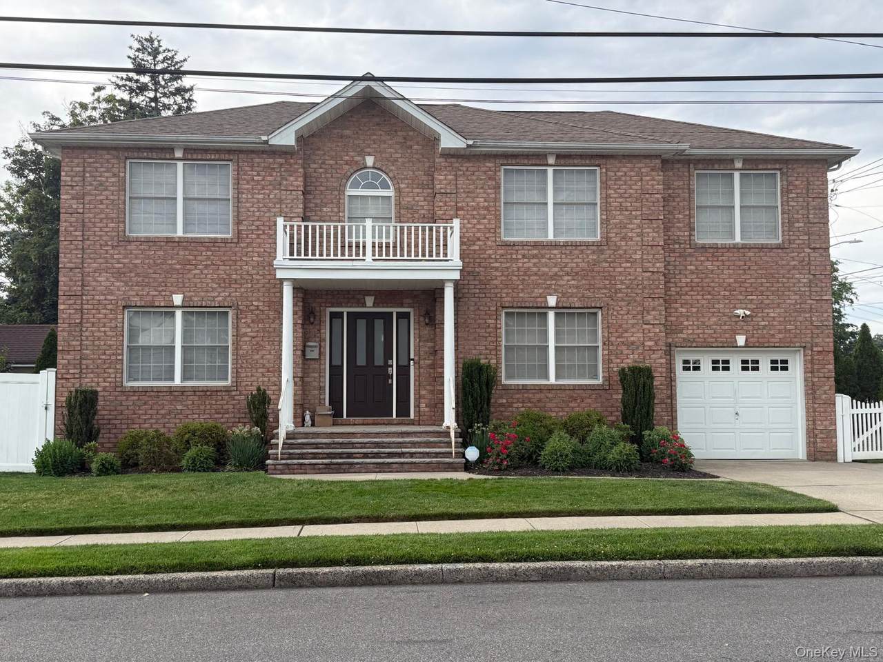 264 Doherty Avenue - Photo 1