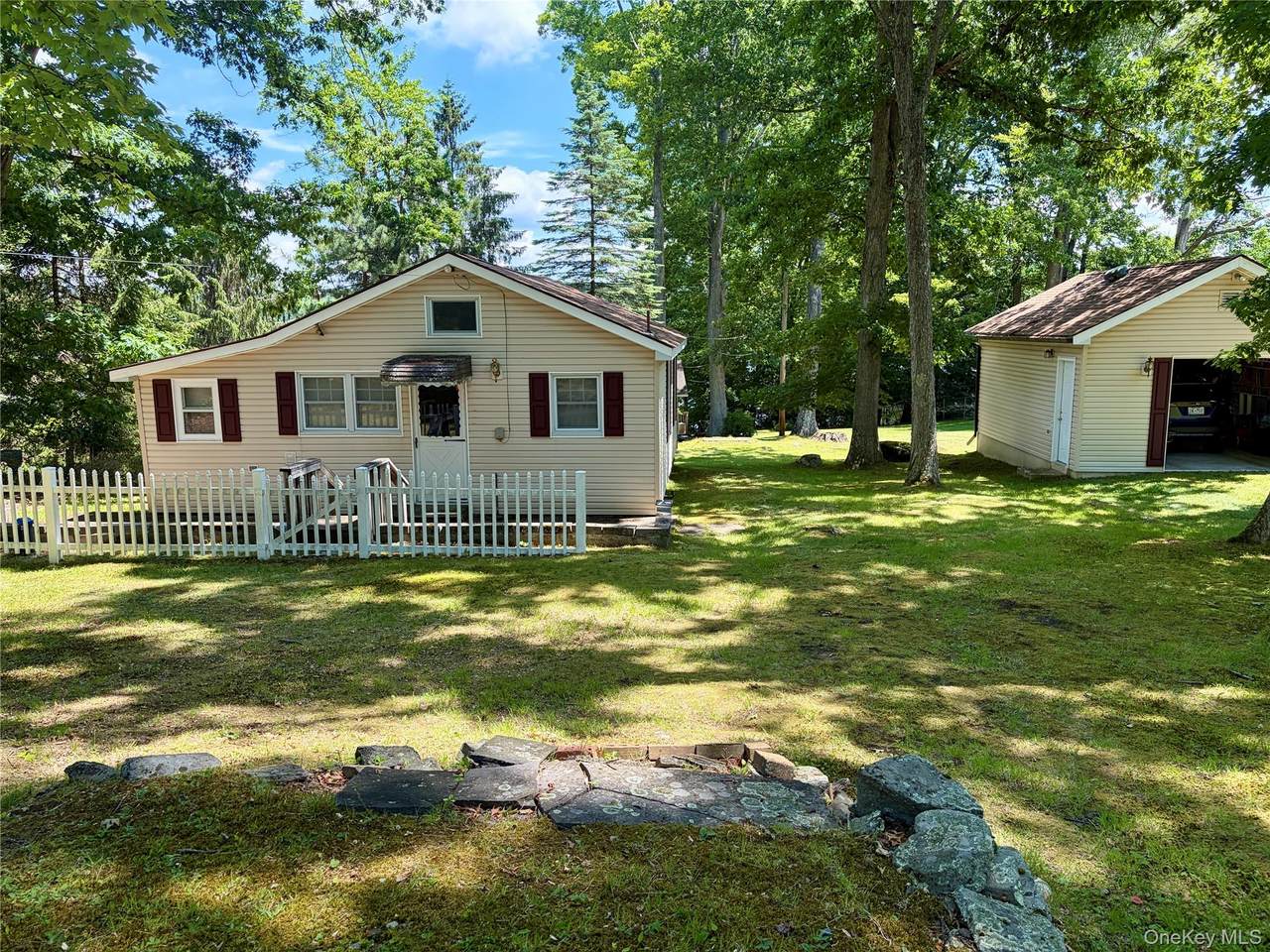 90 Minisink Trail - Photo 1