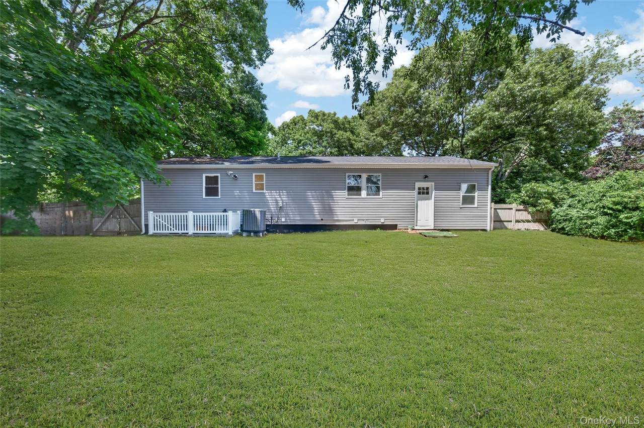 34 Pinetop Drive - Photo 1