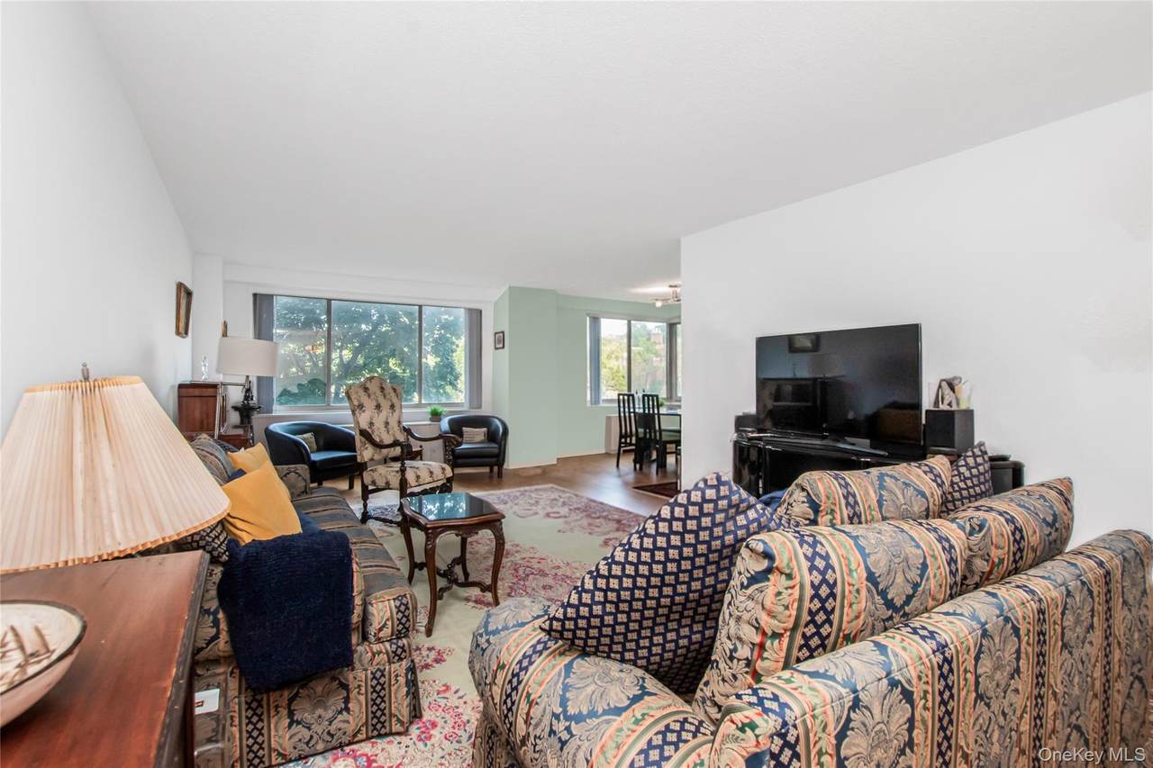 3333 Henry Hudson Parkway - Photo 1