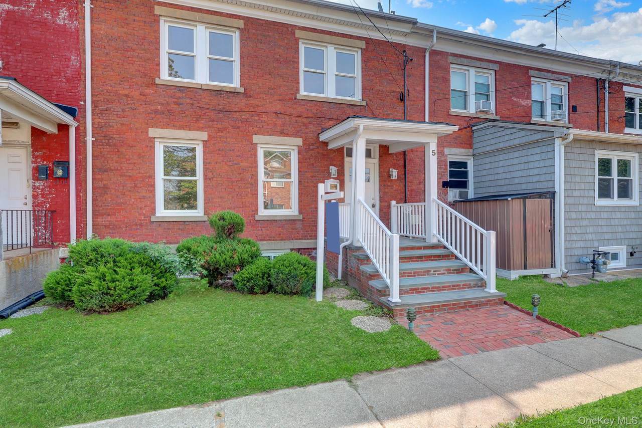 5 Columbia Street - Photo 1