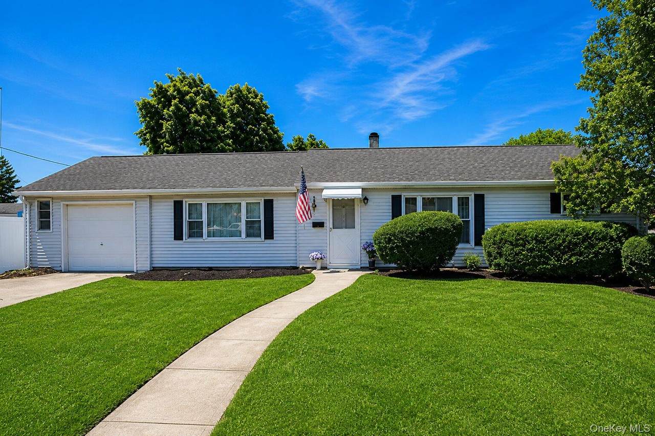 43 Plainedge Drive - Photo 1