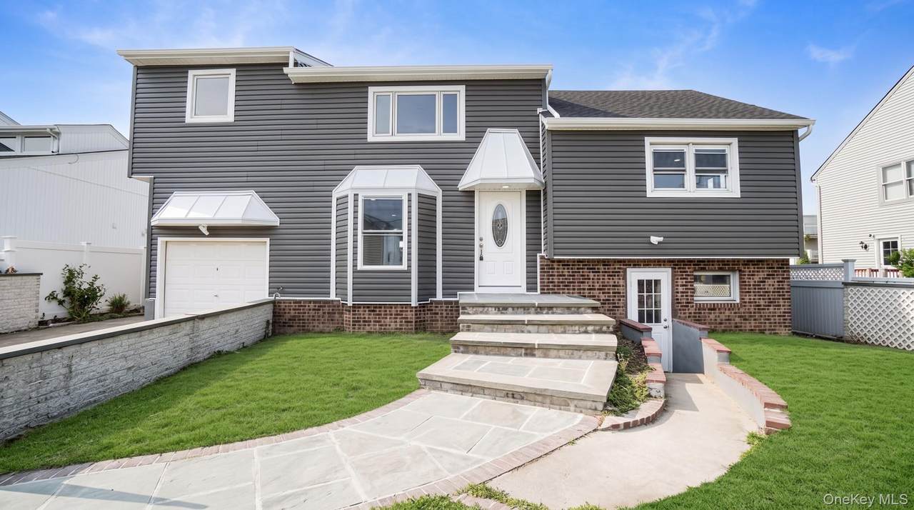 1115 Jackson Place - Photo 1