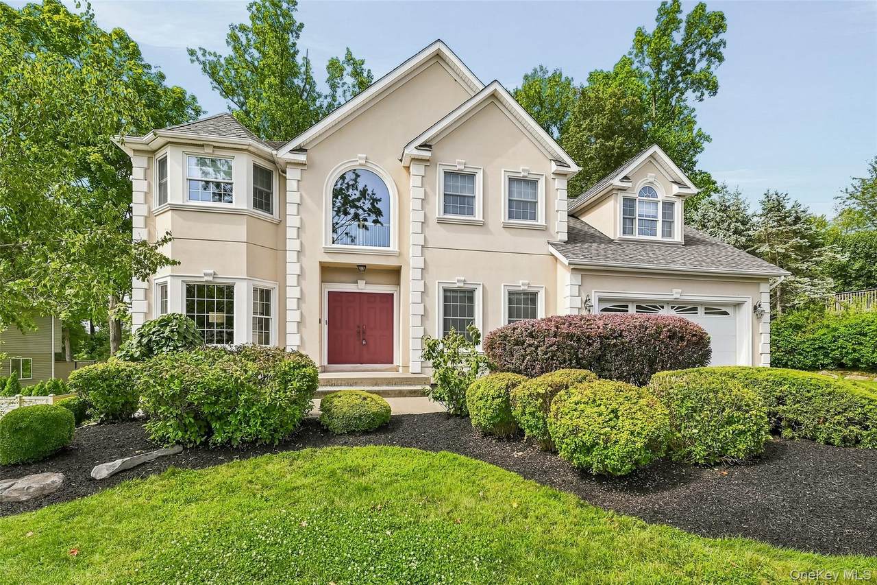 48 Greenwich Avenue - Photo 1