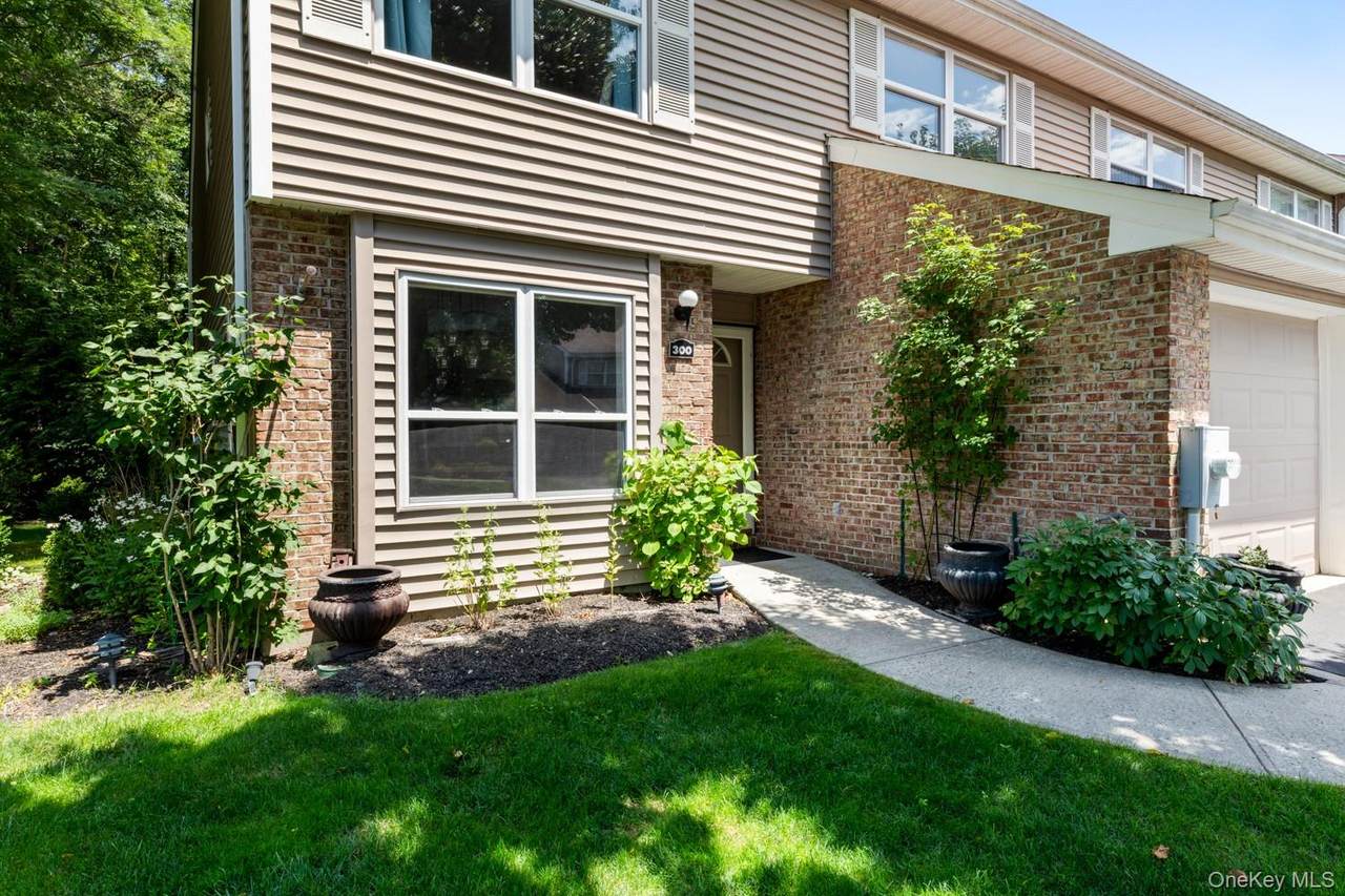 300 Pond View Lane - Photo 1
