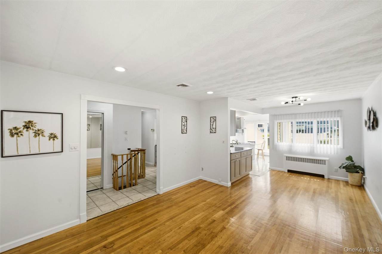 160 Clearmeadow Drive - Photo 1