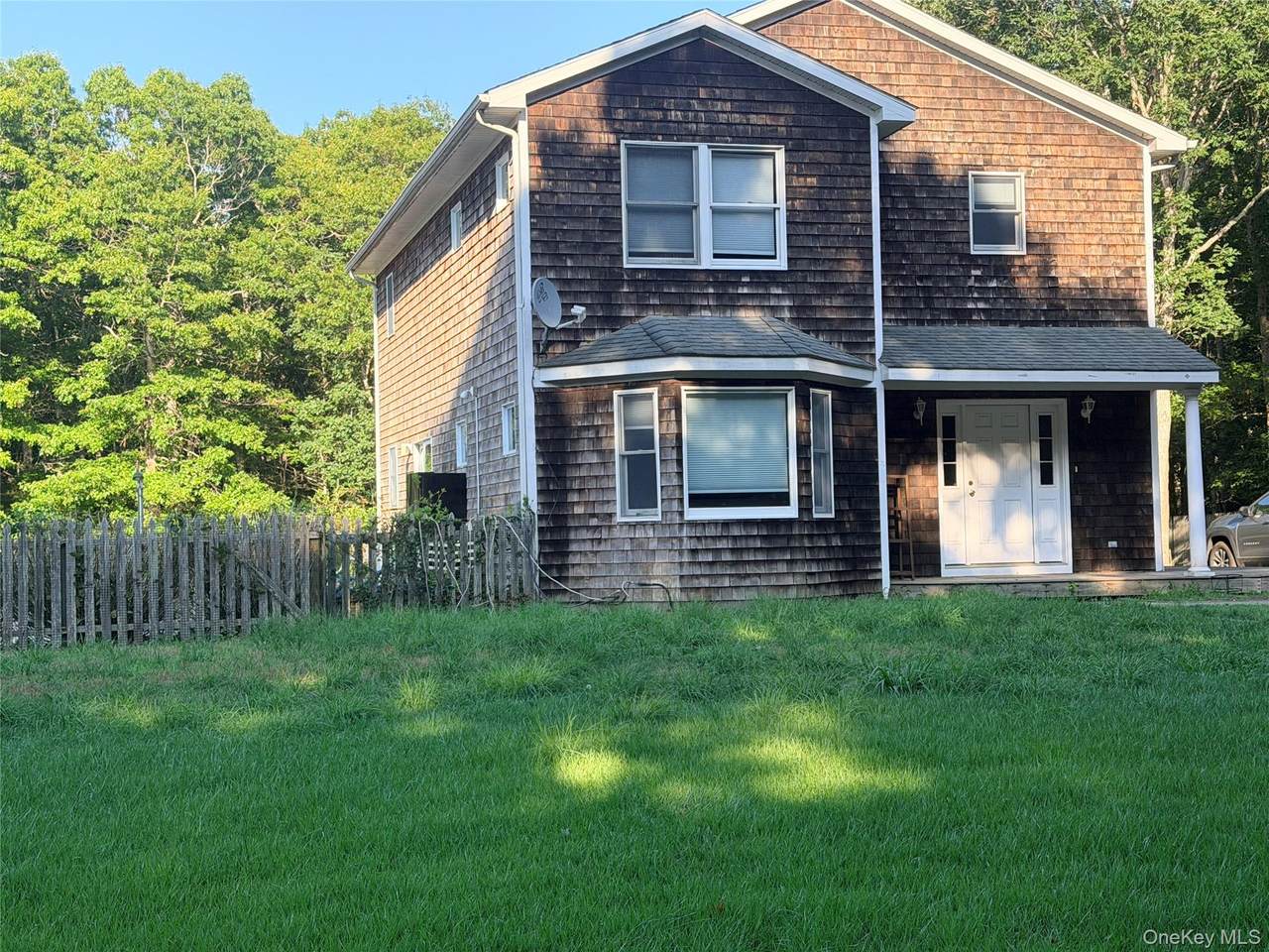 484 Magee Street - Photo 1
