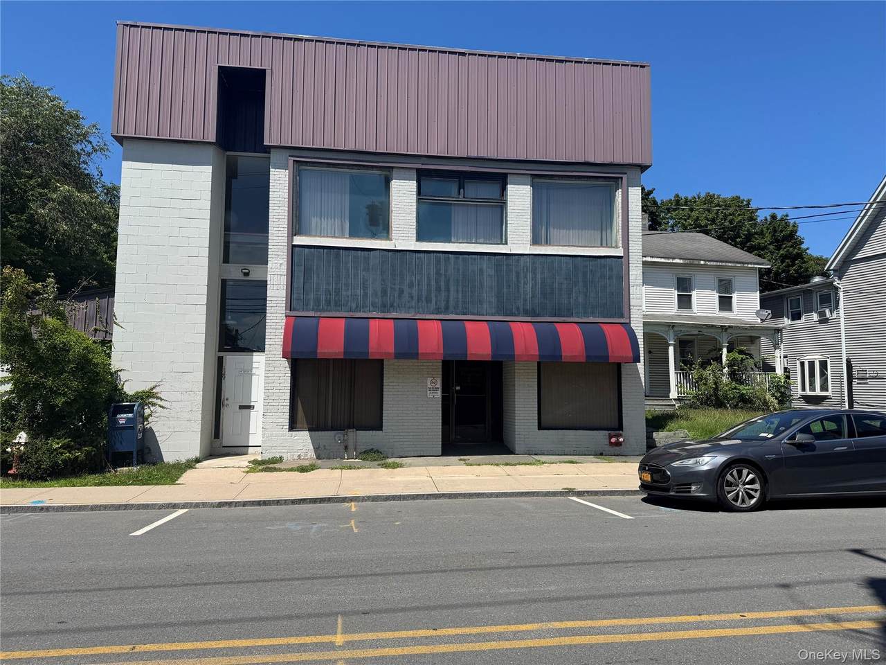 129 Wickham - Photo 1