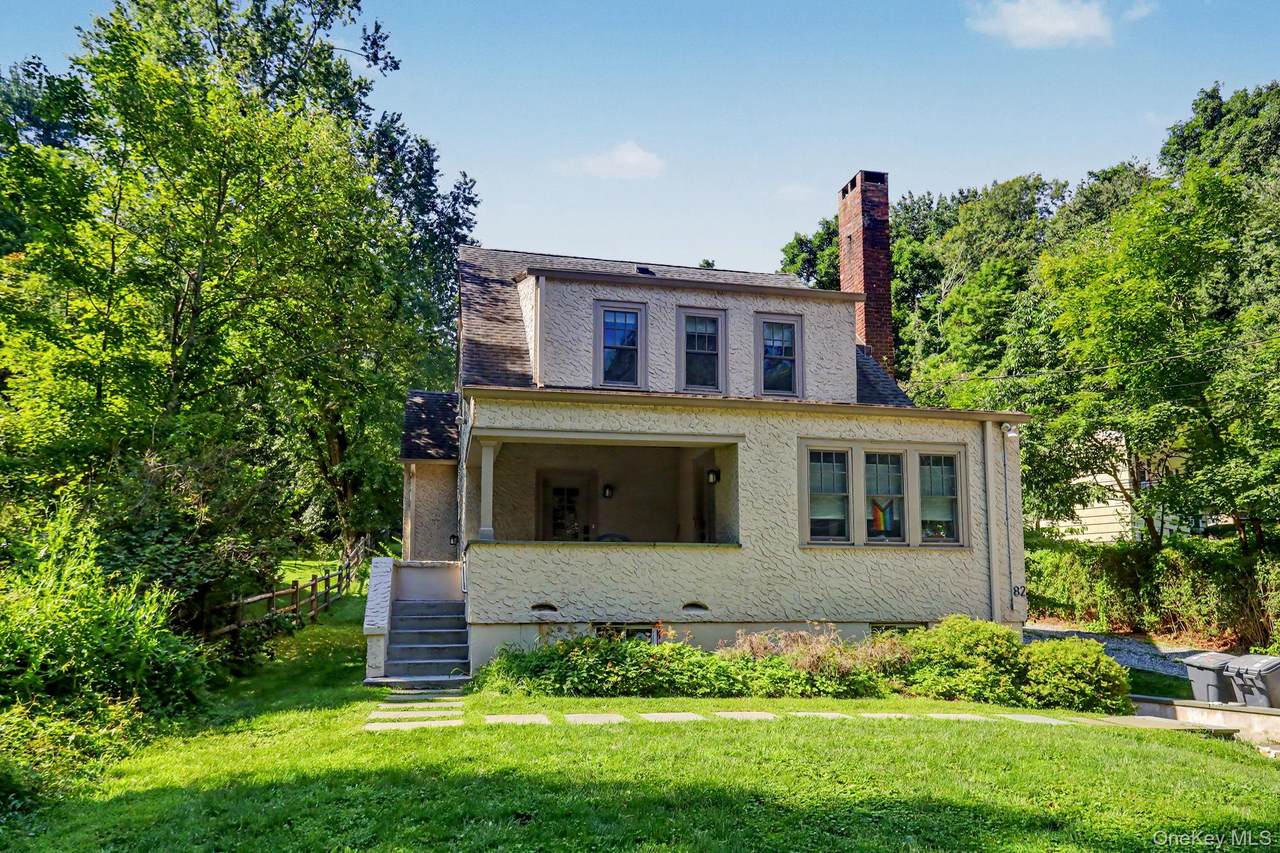 82 Douglas Road - Photo 1