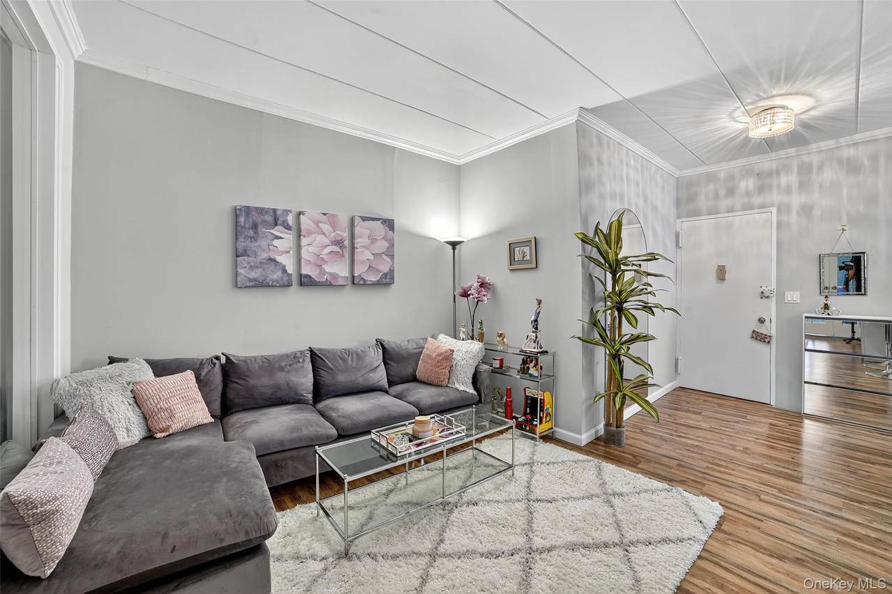 1101 Midland Avenue - Photo 1