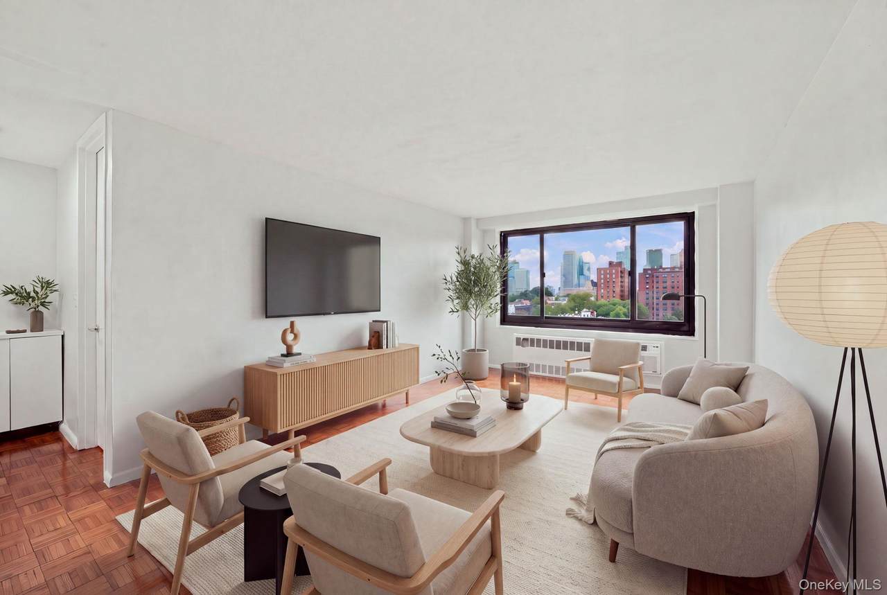 185 Hall Street - Photo 1