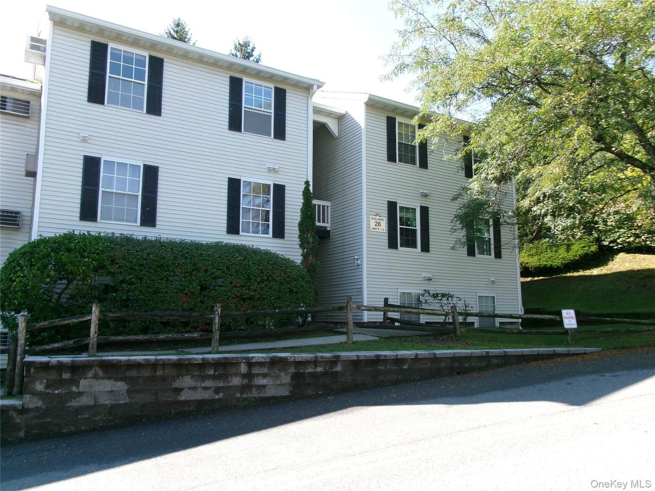 28 Lexington Hill - Photo 1
