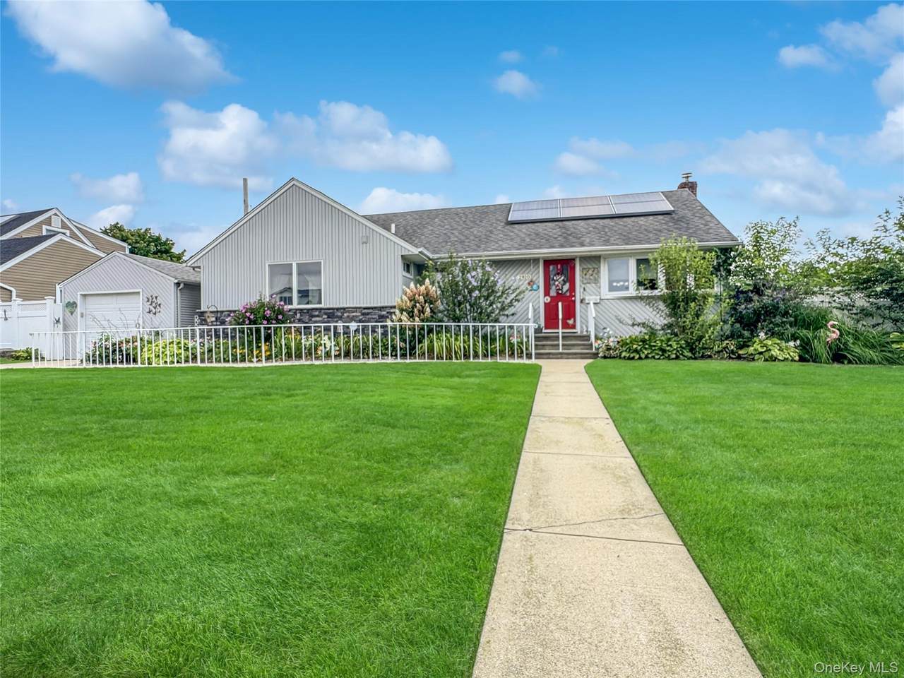 2810 Charles Road - Photo 1