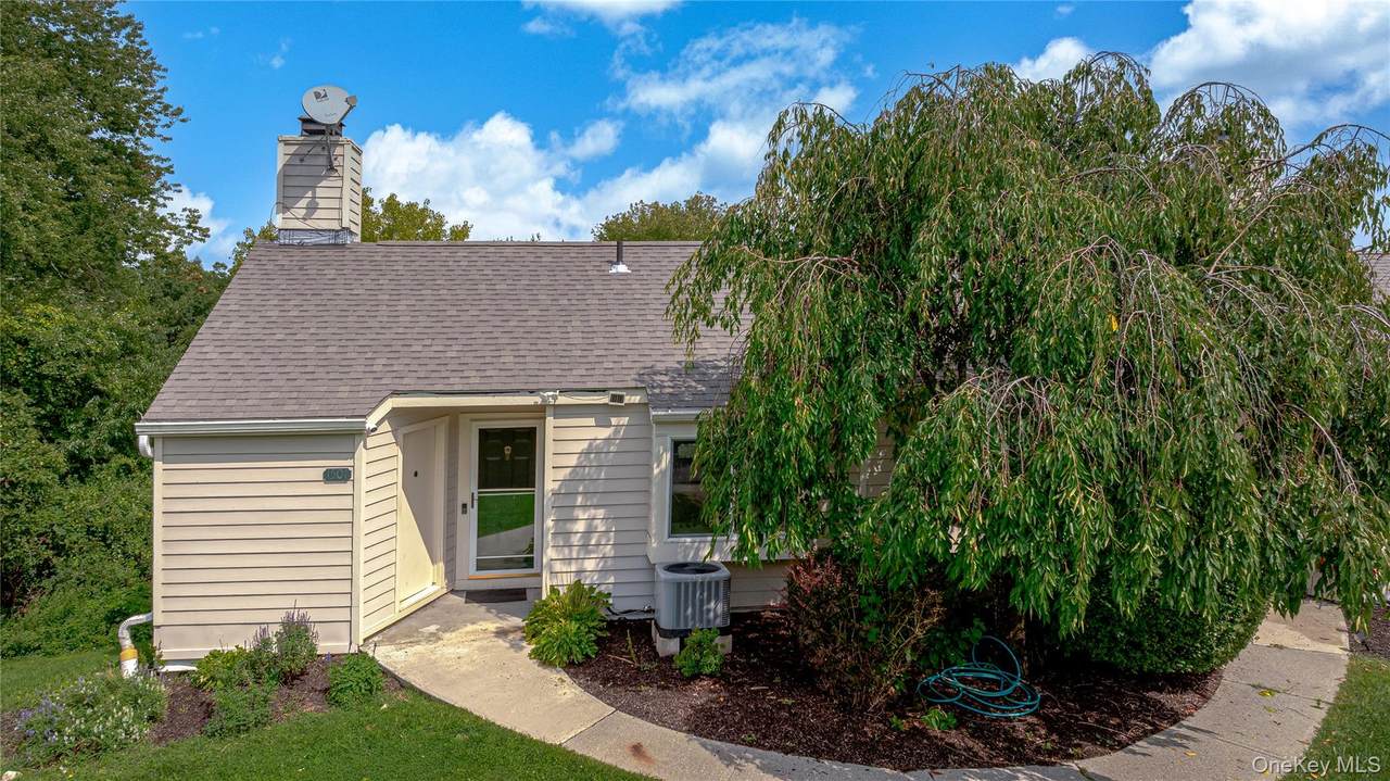 1501 Eagles Ridge Road - Photo 1