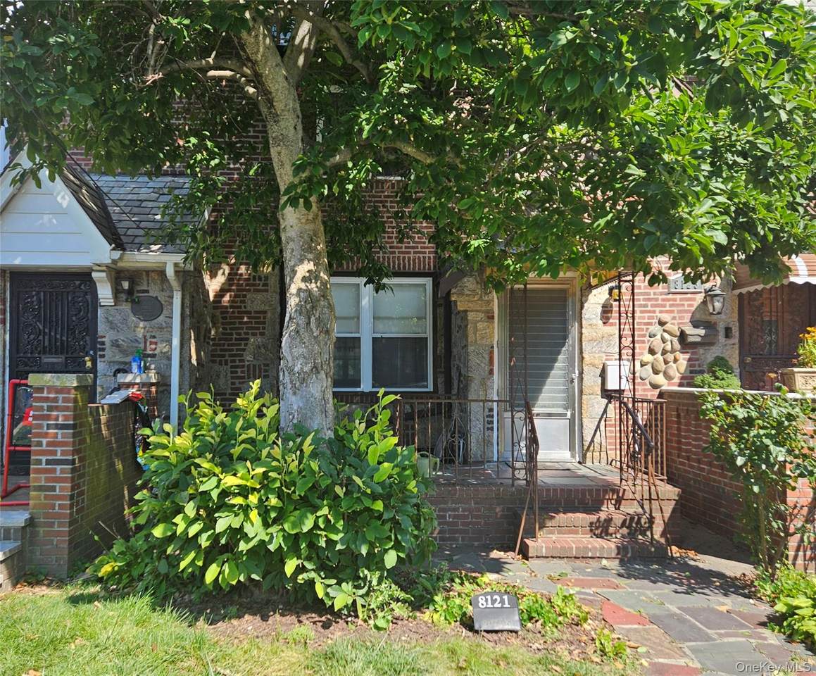 8121 77th Avenue - Photo 1