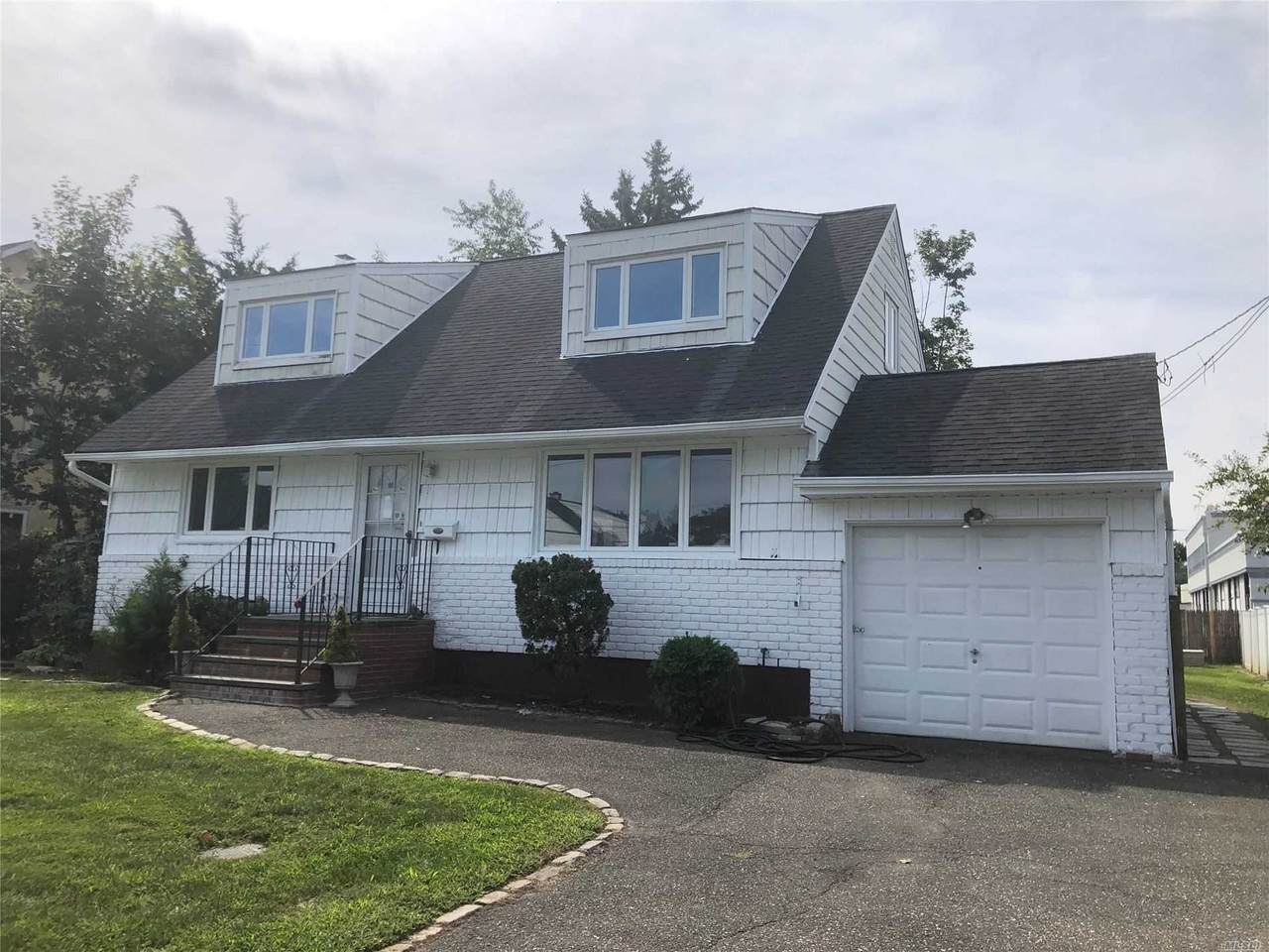 99 Hillside Lane - Photo 1