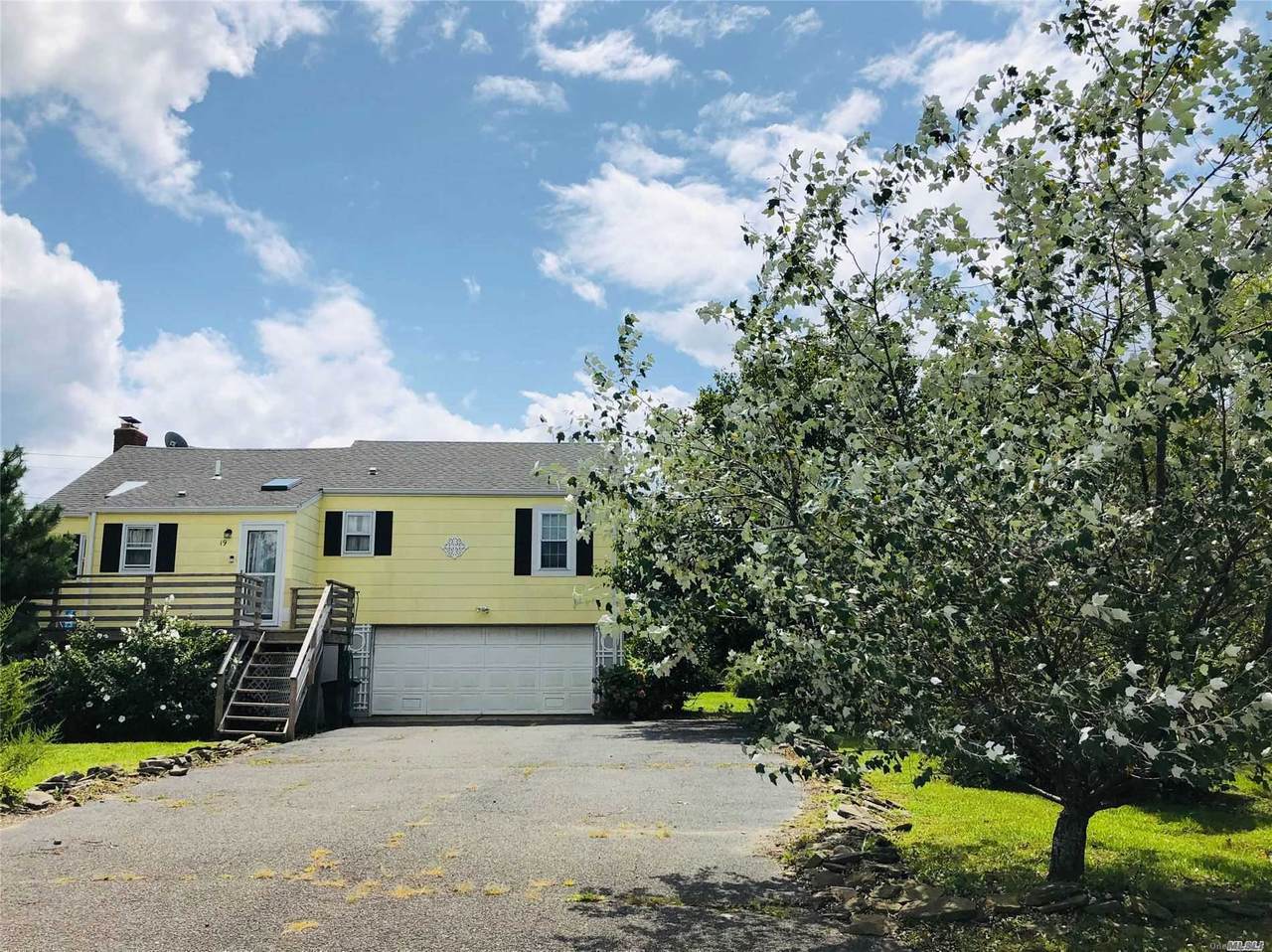 19 Oak Beach Road - Photo 1