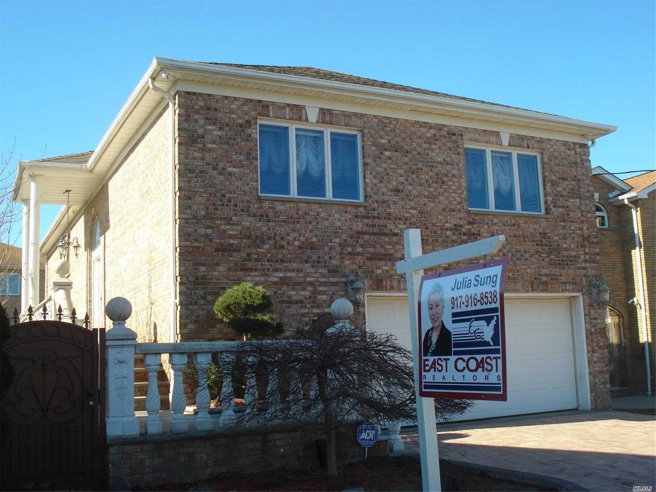 312 Cresthaven Lane - Photo 1
