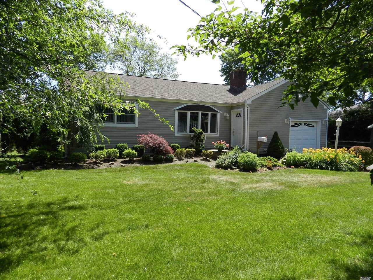 100 Shoreham Road - Photo 1