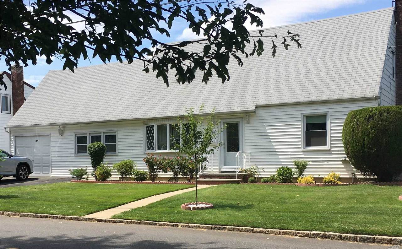 104 Evans Avenue - Photo 1