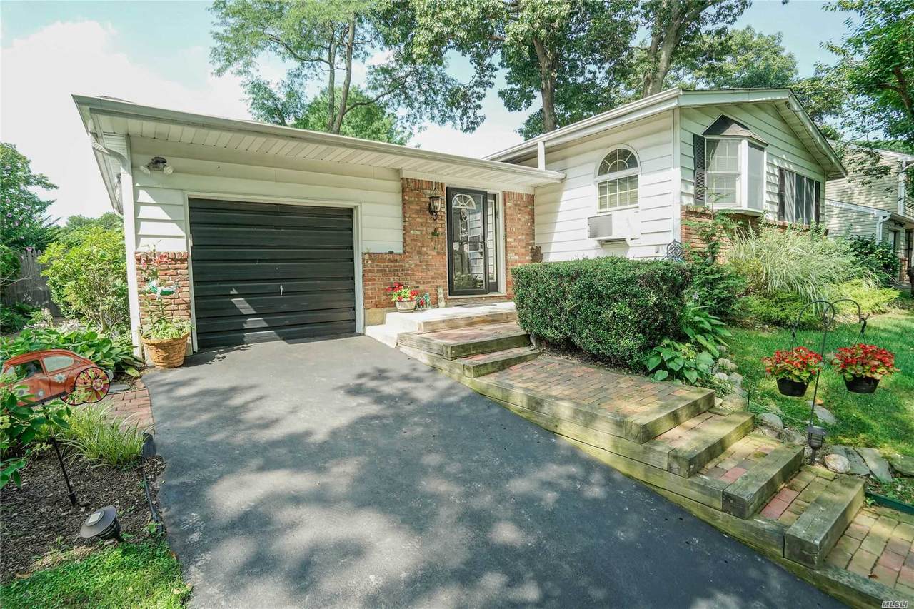 41 Pioneer Boulevard - Photo 1