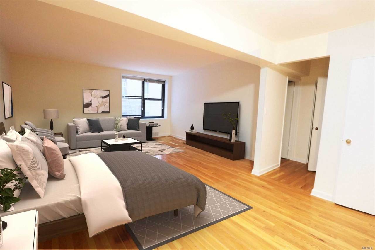 84-01 Main Street - Photo 1