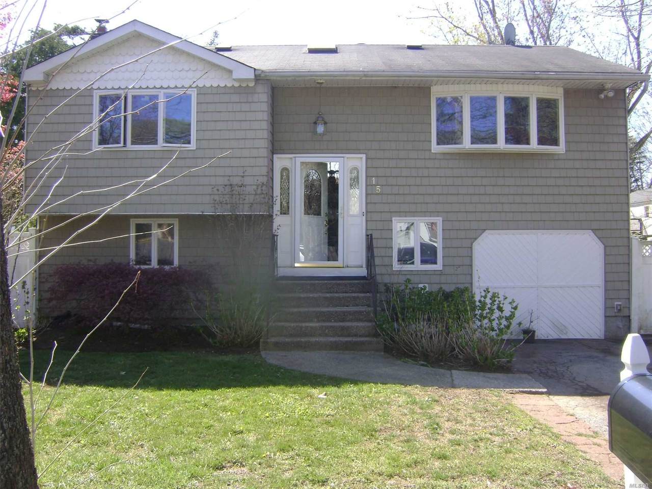 15 Juanita Ave - Photo 1 15 Juanita Ave - Photo 1