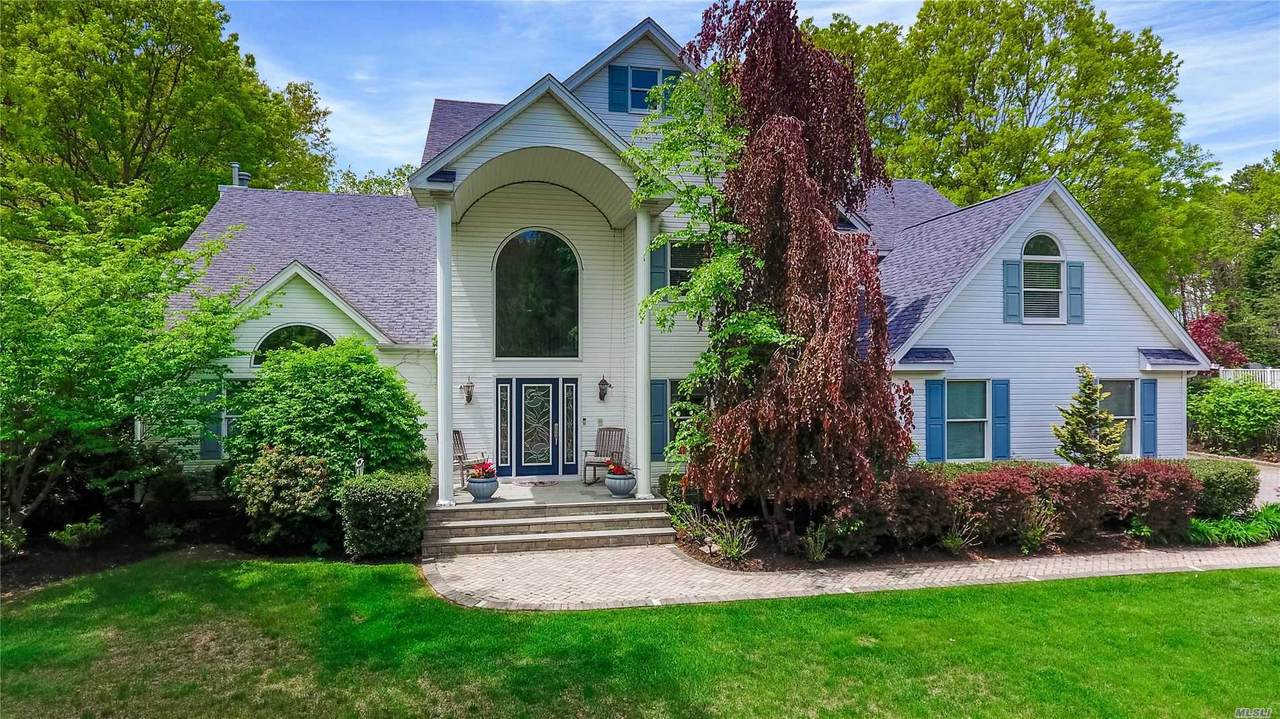 58 Cobblestone Drive - Photo 1