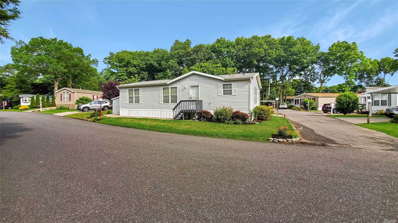 1661-261 Old Country Road - Photo 1