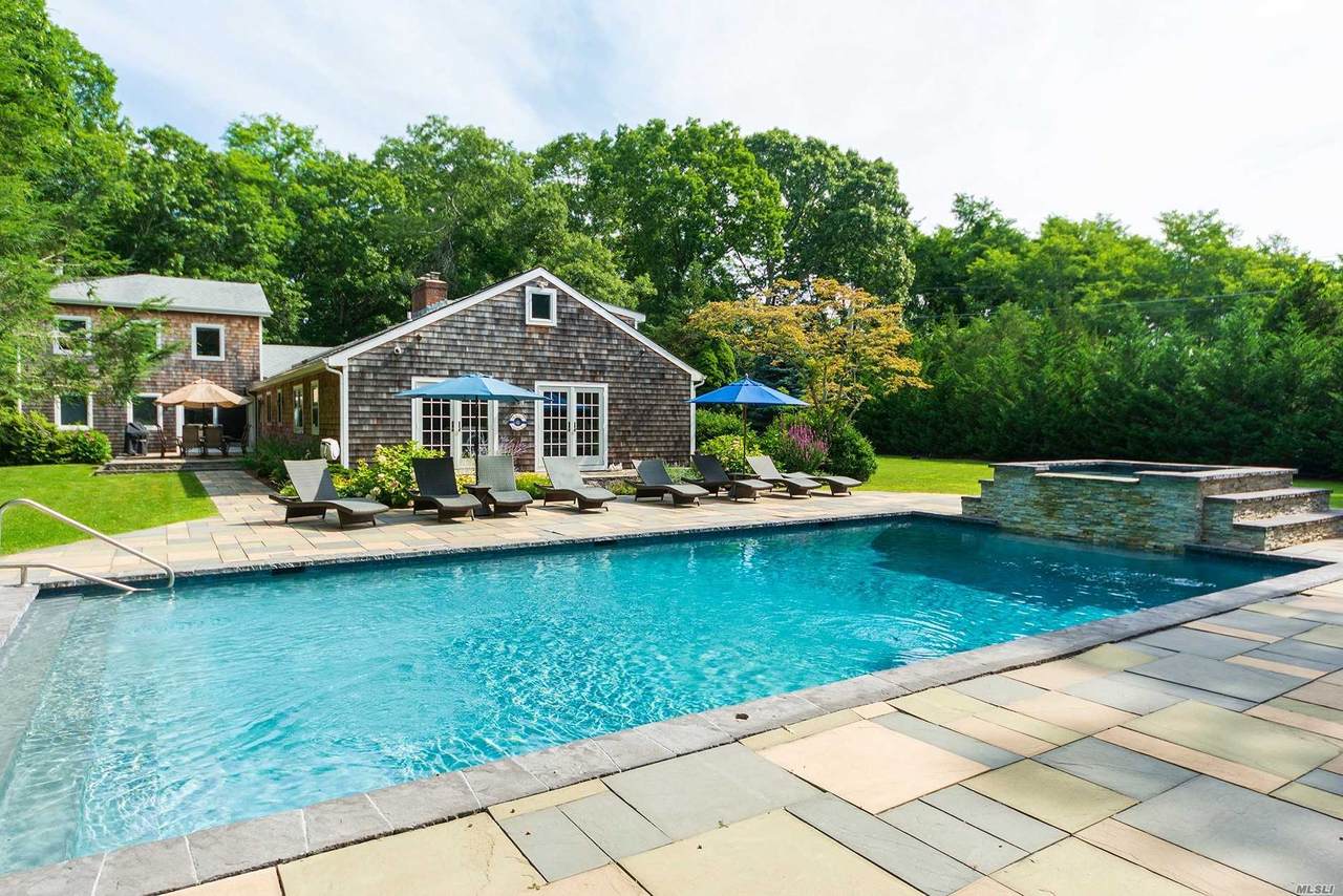 1426 Deerfield Road - Photo 1